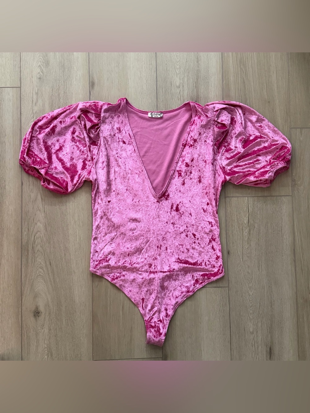 Free People Intimately Pink Crushed Velvet Puff Sleeve Bodysuit V-Neck